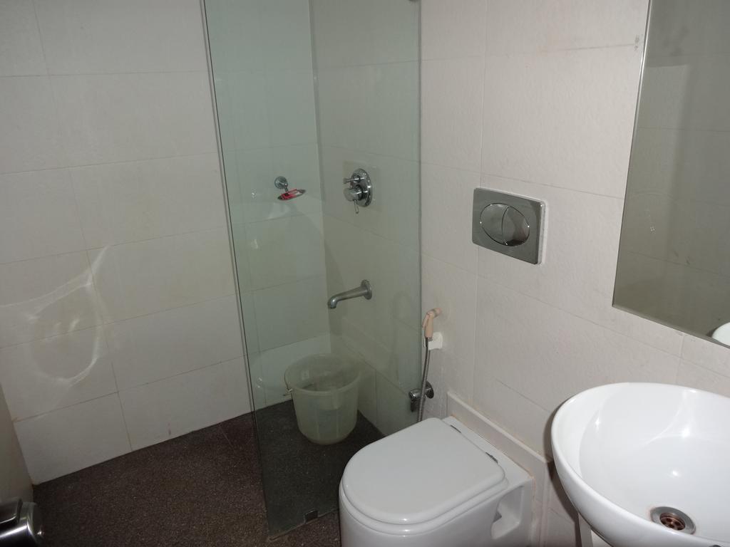 Continental Park Hotell Vijayawāda Rom bilde