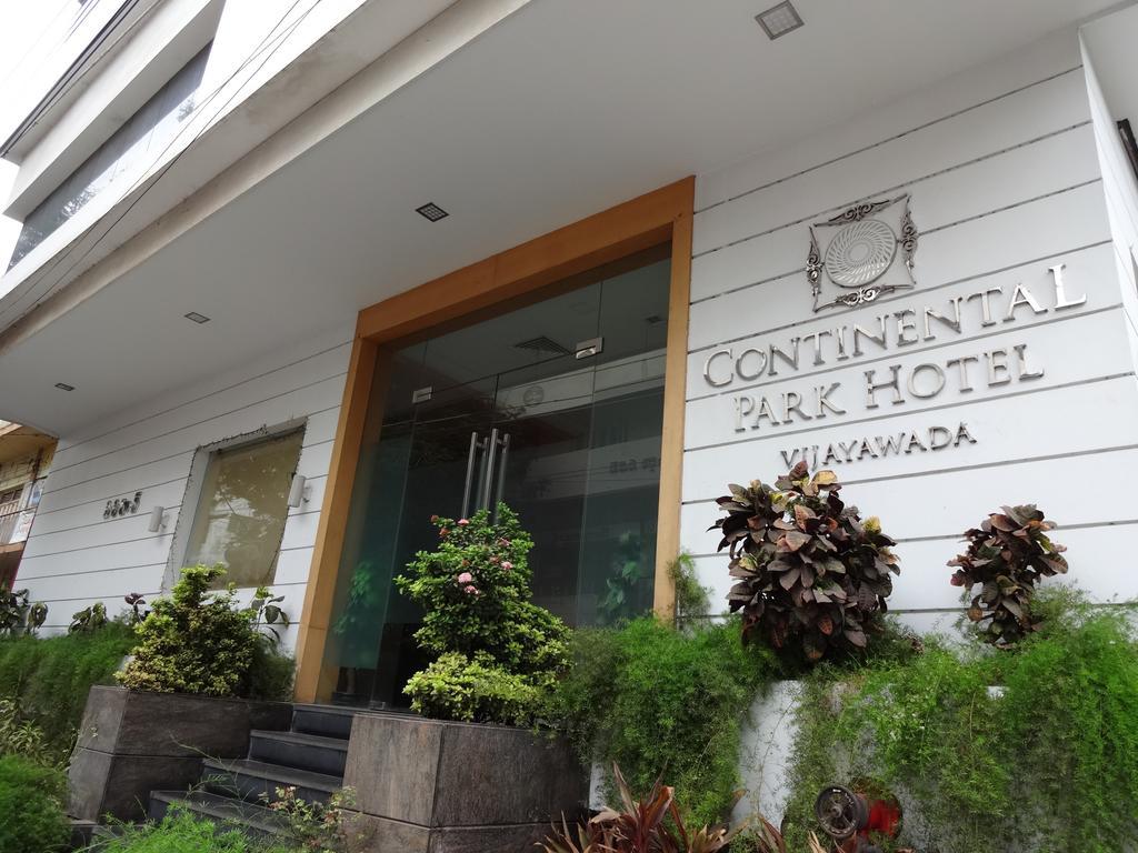 Continental Park Hotell Vijayawāda Eksteriør bilde