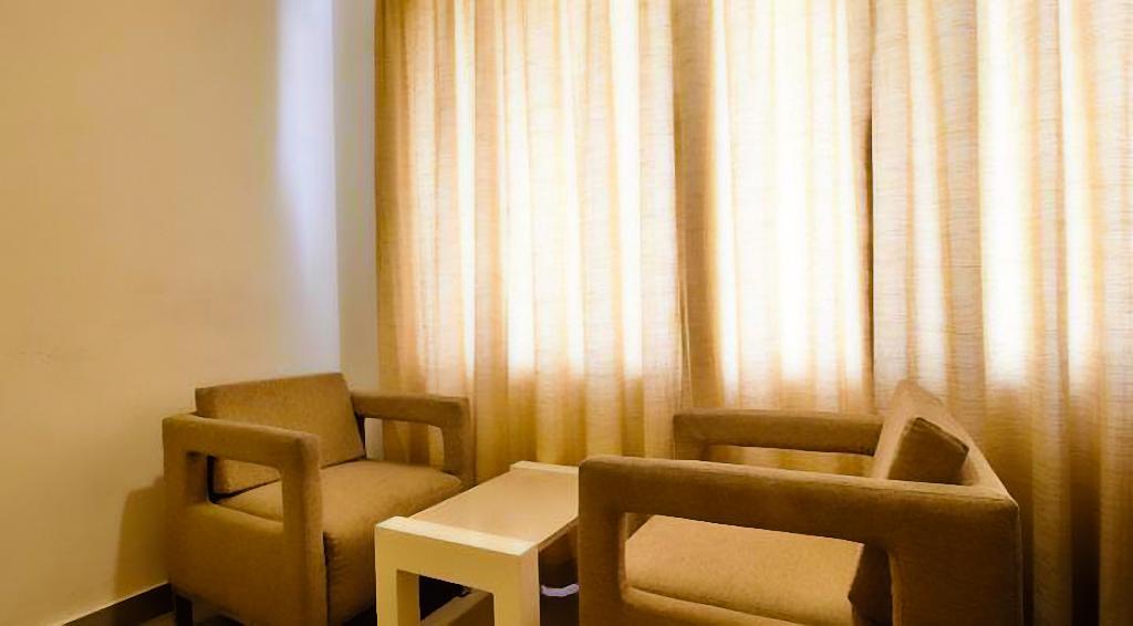 Continental Park Hotell Vijayawāda Eksteriør bilde