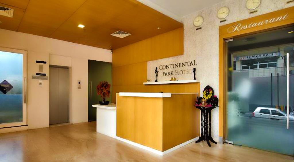 Continental Park Hotell Vijayawāda Eksteriør bilde