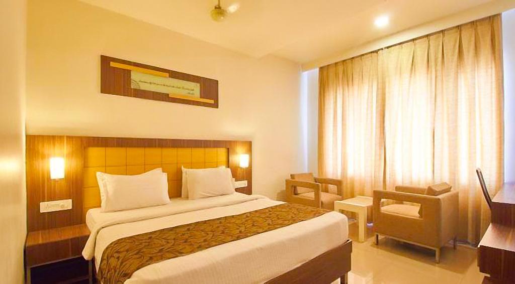 Continental Park Hotell Vijayawāda Eksteriør bilde