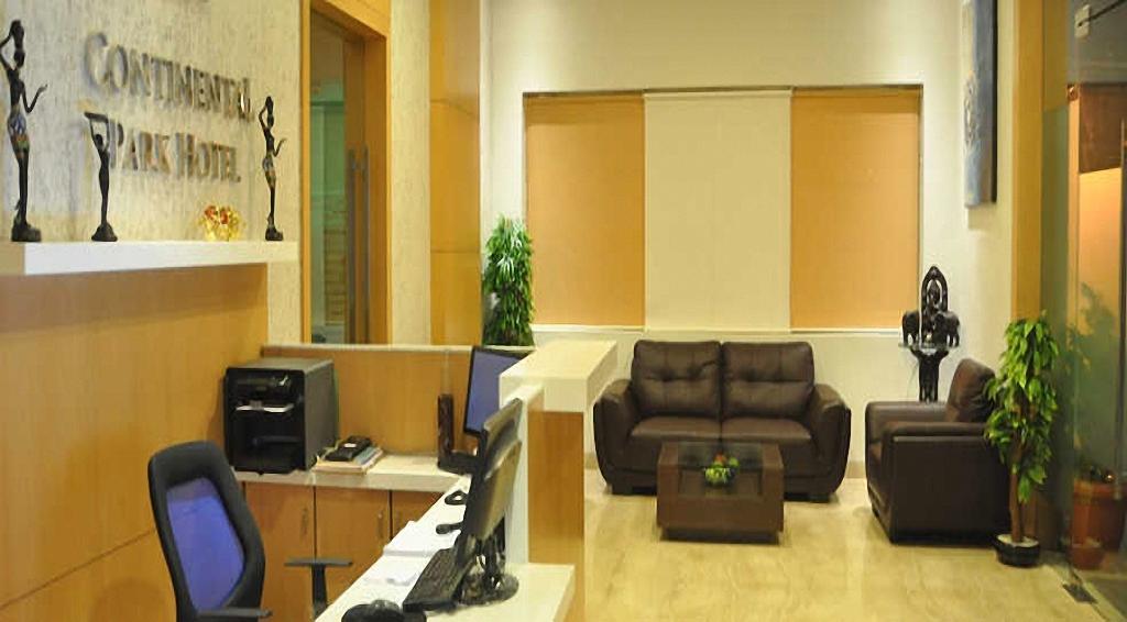 Continental Park Hotell Vijayawāda Eksteriør bilde