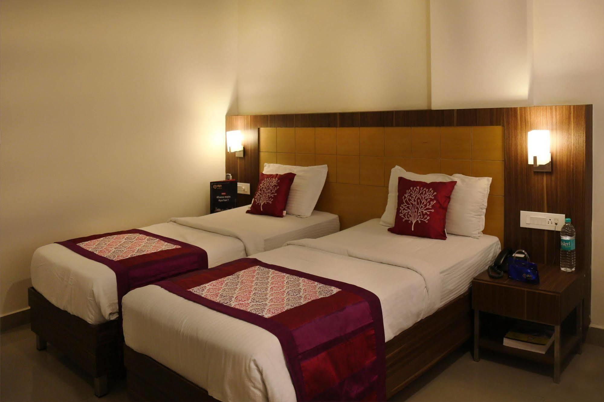 Continental Park Hotell Vijayawāda Eksteriør bilde