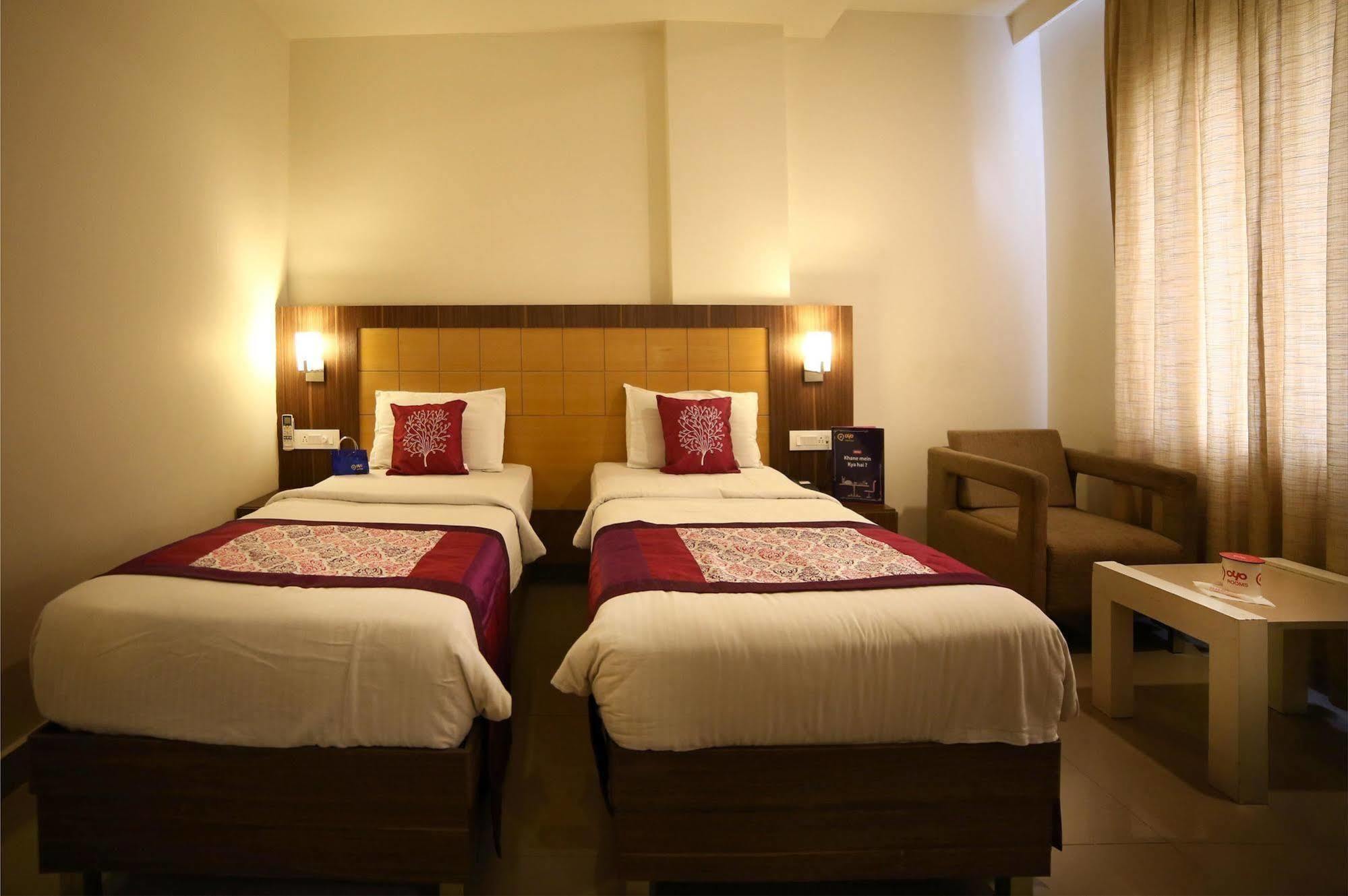 Continental Park Hotell Vijayawāda Eksteriør bilde